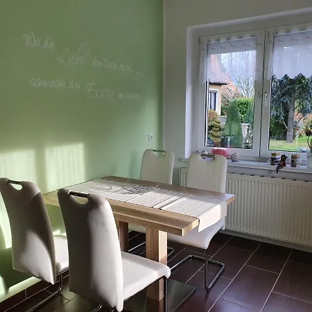 Ferienwohnung Lindenheim Mit Terrasse Und Garten Apartment