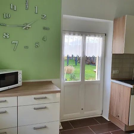 Ferienwohnung Lindenheim Mit Terrasse Und Garten 德累斯顿