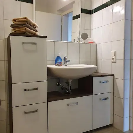Ferienwohnung Lindenheim Mit Terrasse Und Garten 아파트 *